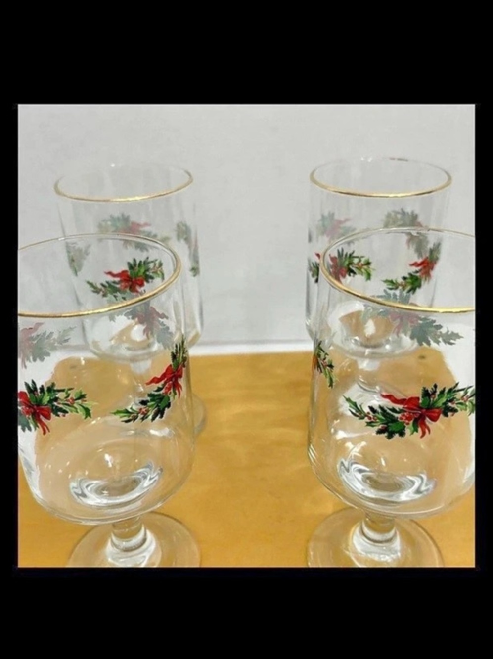 Set of 4 Vintage Libbey Christmas Wine Glasses Holly Ribbon Bow Stem Arbys Style